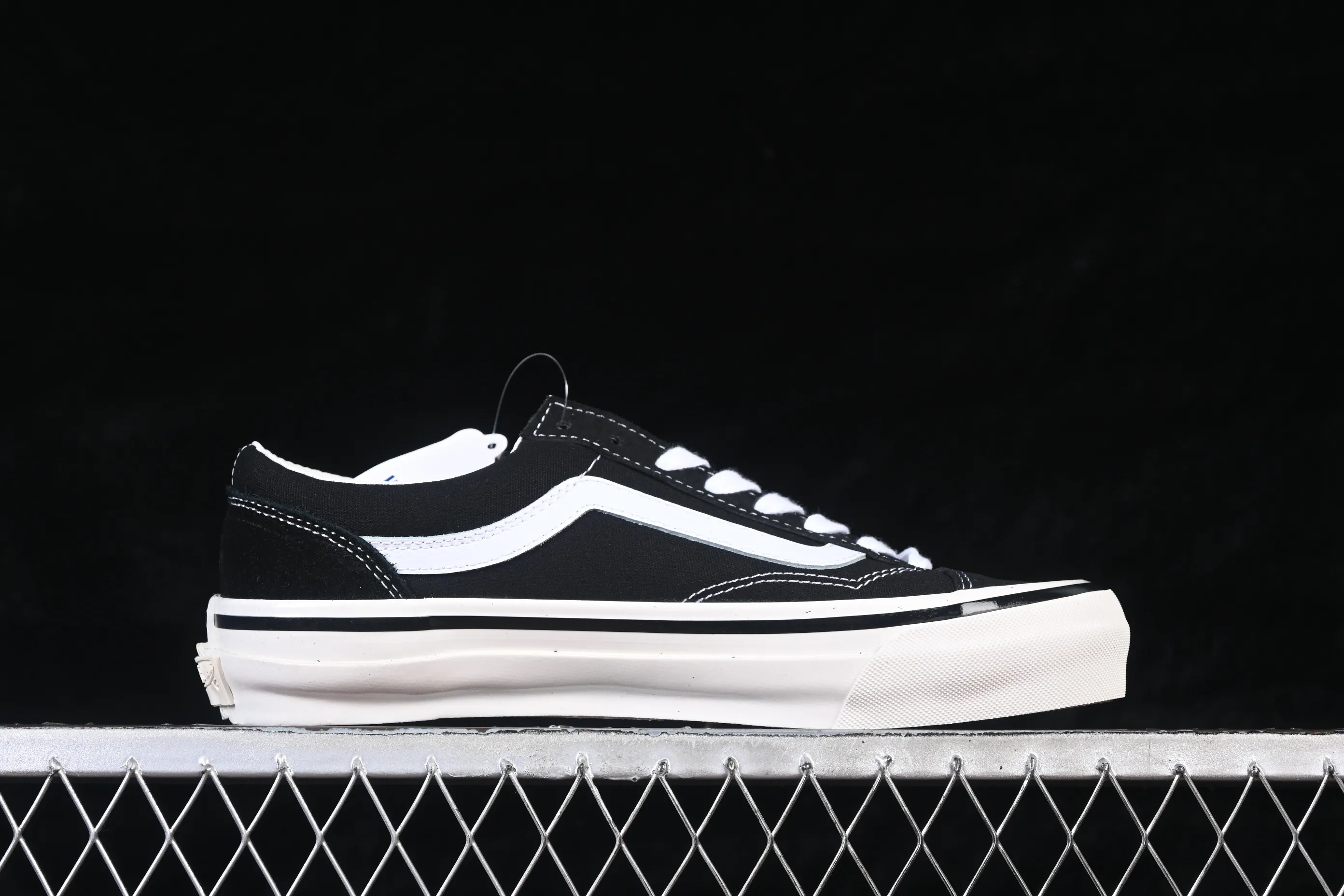 All categories Vans Vans series Vans Low Vans low-top Vans Old Skool high-end branch low-top casual sneakers VN0000E8VBPT